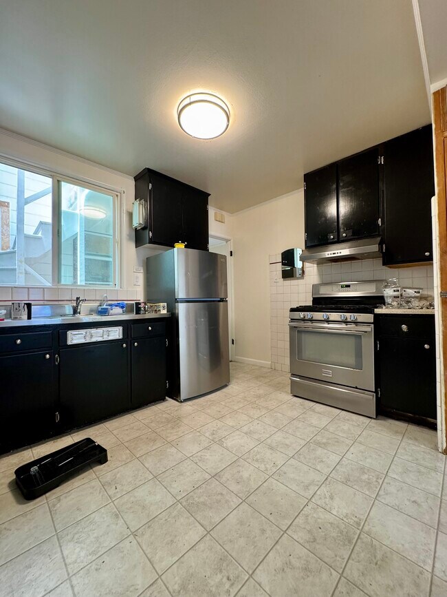 1401 25th Ave, Unit 1401 in San Francisco, CA - Building Photo - Building Photo