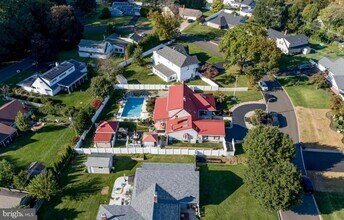 24 Rose Apple Rd in Levittown, PA - Building Photo - Building Photo