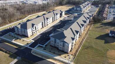 Limestone Trail Apartments in Lebanon, TN - Building Photo - Building Photo