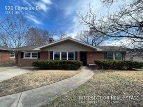 920 Express Dr in Belleville, IL - Building Photo - Building Photo