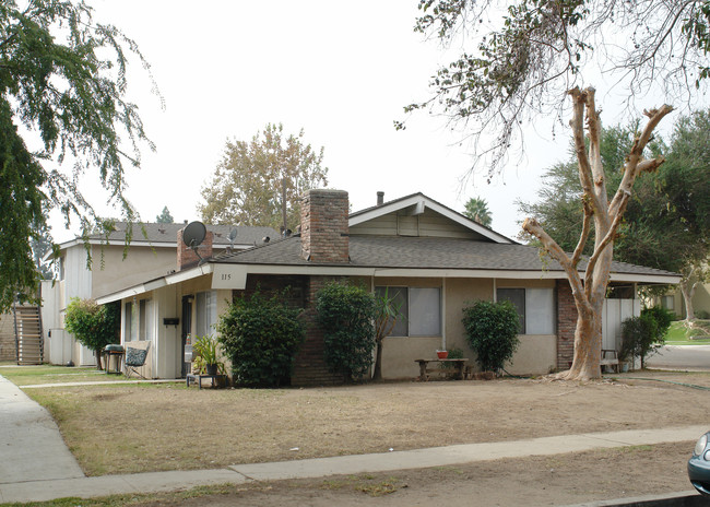 1150 W 9th St in Corona, CA - Foto de edificio - Building Photo