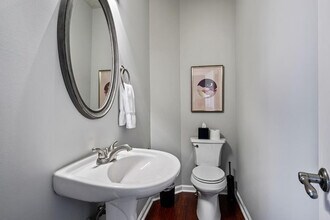 1431 Bay Overlook Dr in Woodstock, GA - Foto de edificio - Building Photo