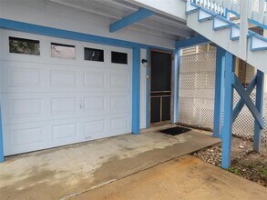 717 Church St, Unit Down in Galveston, TX - Building Photo - Building Photo