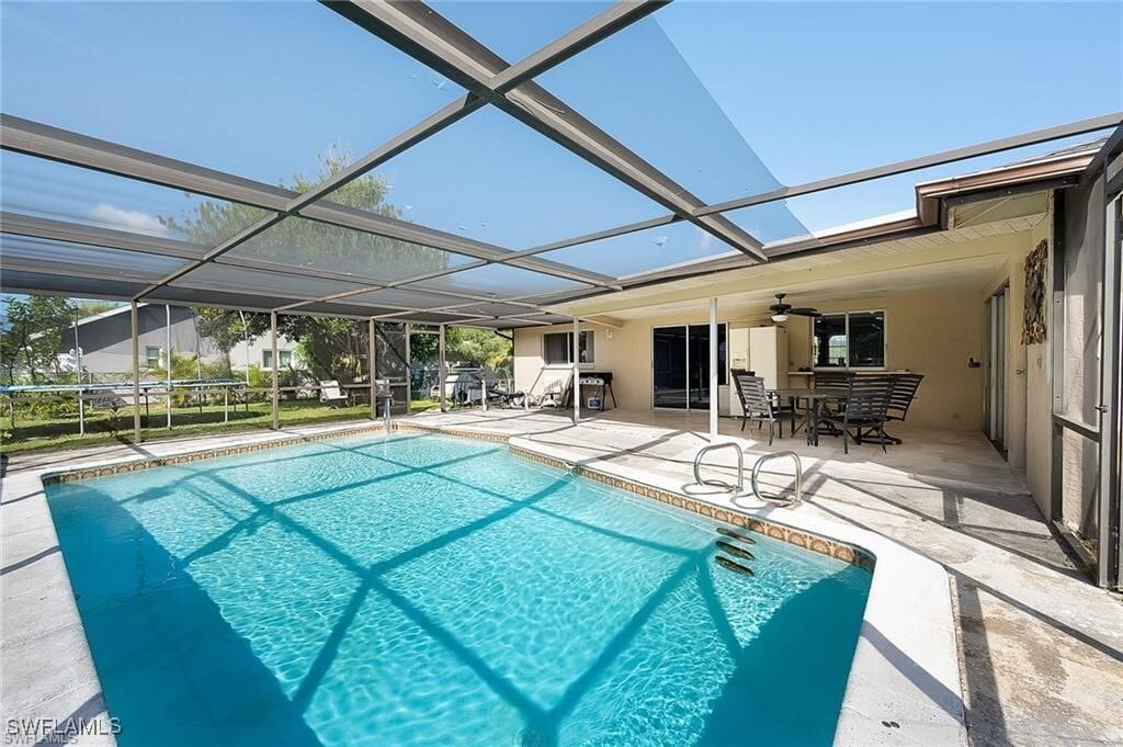 920 SE 23rd St in Cape Coral, FL - Building Photo