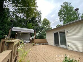575 Avon Rd in King of Prussia, PA - Building Photo - Building Photo