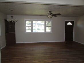3937 Lakeview Dr in Rapid City, SD - Building Photo - Building Photo
