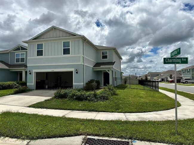2102 Charming Ave in Davenport, FL - Building Photo - Building Photo