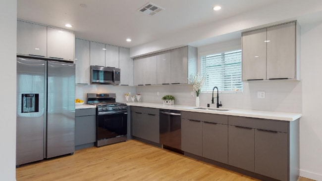 property at 1309 N Harvard Blvd