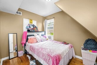2220 N Monitor Ave in Chicago, IL - Building Photo - Building Photo