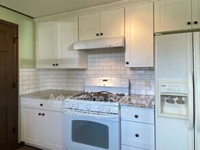 1410 SE Powell Way in Albany, OR - Building Photo - Building Photo