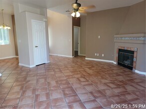 3260 Mystic Ridge Ct in Las Vegas, NV - Building Photo - Building Photo