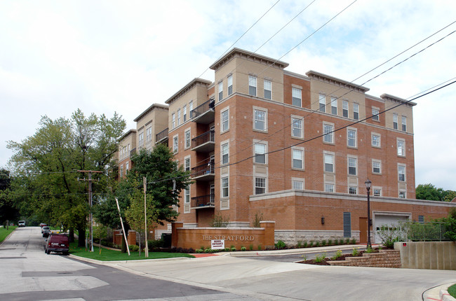 The Stratford in Palatine, IL - Building Photo - Building Photo