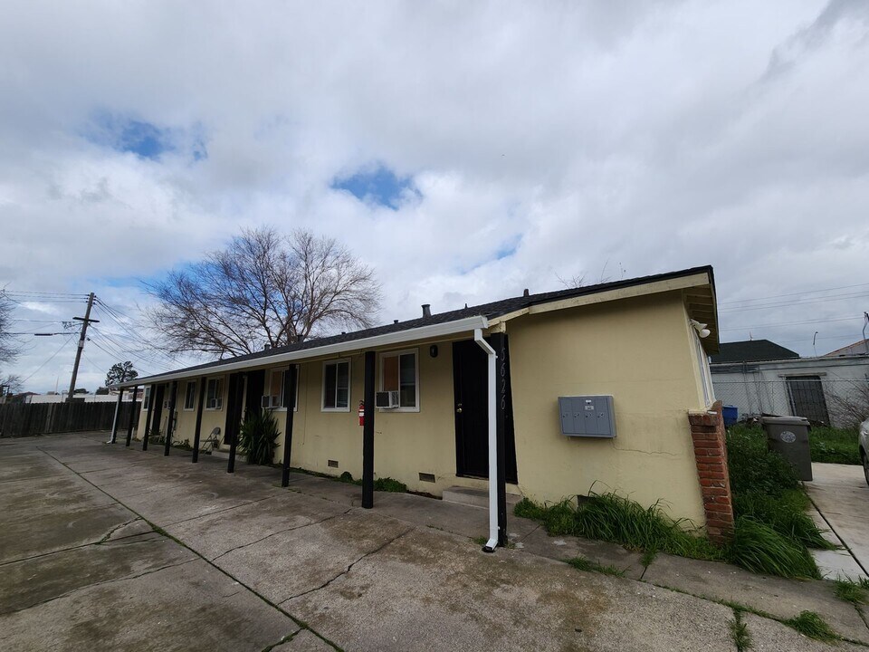 5626 53rd St in Sacramento, CA - Building Photo