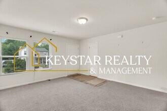 2205 Sawgrass Rd in Rocky Mount, NC - Foto de edificio - Building Photo