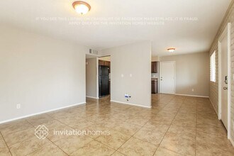 12956 W Desert Ln in Surprise, AZ - Foto de edificio - Building Photo