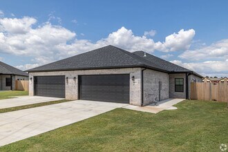 8916 Cambria Cir in Fort Smith, AR - Building Photo - Building Photo