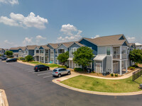 Oasis At Memorial in Oklahoma City, OK - Foto de edificio - Building Photo