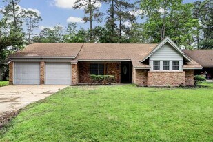217 Loon River Dr in Huffman, TX - Building Photo