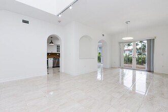 20890 NE 31st Pl in Aventura, FL - Building Photo - Building Photo