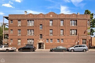 2842 W Augusta Blvd in Chicago, IL - Building Photo