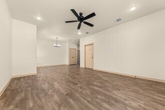 5902 Cactus Flower Ln in Killeen, TX - Building Photo - Building Photo