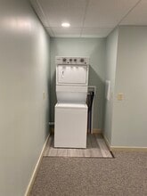326 E Locust St, Unit .5 in Clearfield, PA - Foto de edificio - Building Photo
