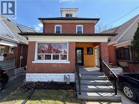 104 Paling Ave in Hamilton, ON - Building Photo