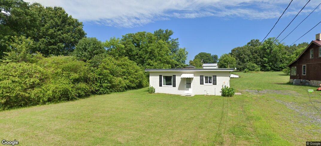 8412 Shilling St in Stokesdale, NC - Building Photo