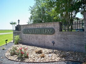 18800 Egret Bay Blvd in Houston, TX - Building Photo