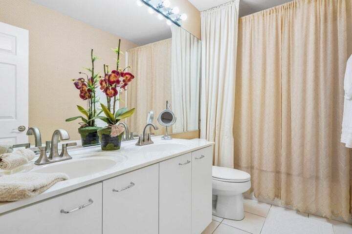 10290 NW 60th Pl in Parkland, FL - Building Photo