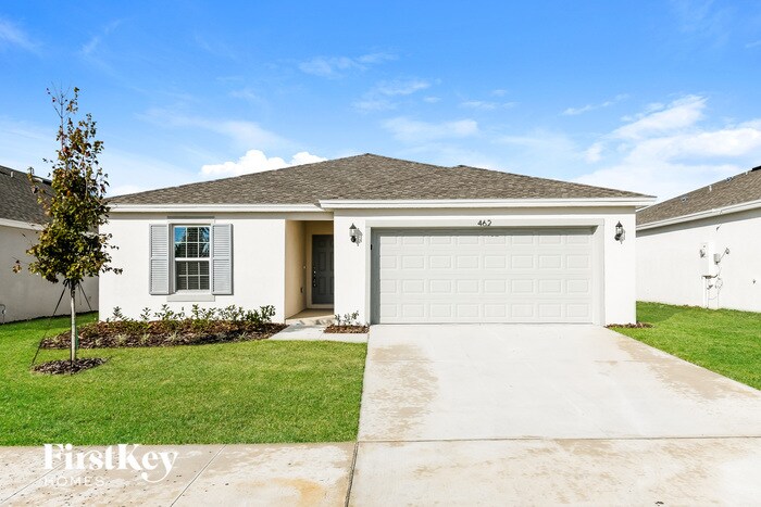 462 Earhart Dr in Davenport, FL - Building Photo