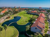 6000 Bahia Del Mar Cir in St. Petersburg, FL - Foto de edificio - Building Photo