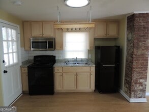 5168 Avery St SW in Covington, GA - Building Photo - Building Photo