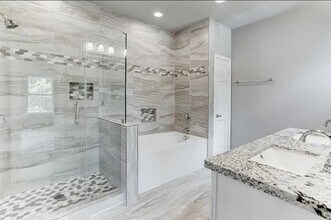 3128 Coal St in Houston, TX - Building Photo - Building Photo