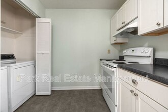 222 Poplar St in Chapel Hill, NC - Building Photo - Building Photo