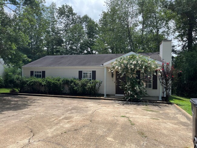 property at 100 Private Rd