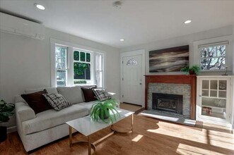 1390 University Ave in San Jose, CA - Building Photo - Building Photo