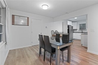 1847 Elmwood Dr in Austell, GA - Building Photo - Building Photo