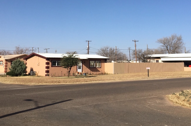 property at 304 SW 2nd St