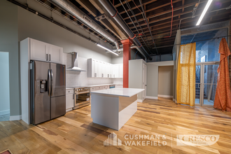 635 W Lakeside Ave in Cleveland, OH - Building Photo - Interior Photo