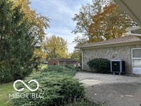 3405 S 875 E in Zionsville, IN - Foto de edificio - Building Photo