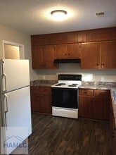 380 Howard Rd in Ludowici, GA - Foto de edificio - Building Photo