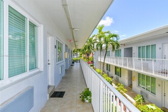 7315 Carlyle Ave in Miami Beach, FL - Building Photo - Building Photo