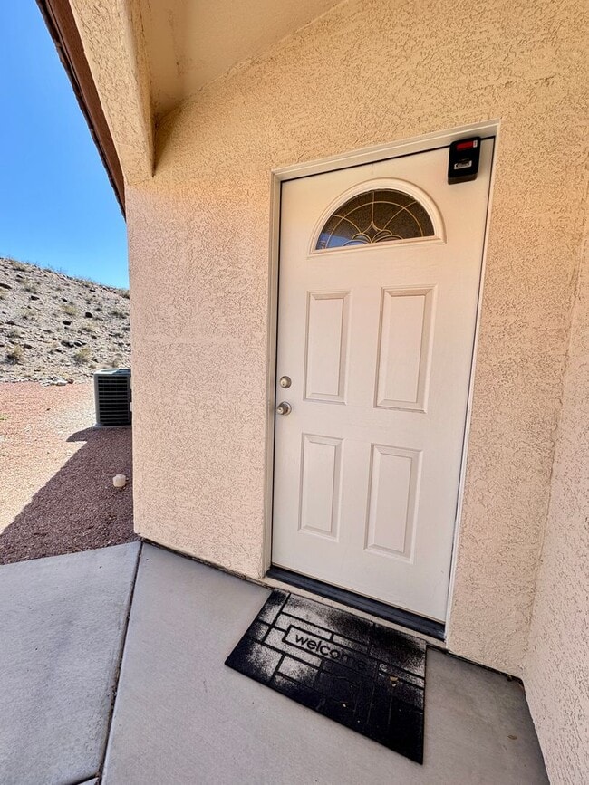 2486 Sonoma Rd in Bullhead City, AZ - Building Photo - Building Photo
