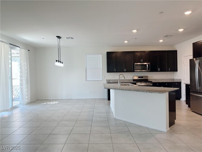 property at 2900 Aragon Ter Wy