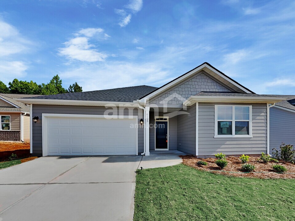 2854 Chapel Hill Rd in Douglasville, GA - Building Photo