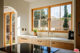 2640 Clyde Ave in Los Angeles, CA - Building Photo - Building Photo