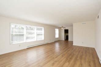 Riverside North Apartments in South Bend, IN - Foto de edificio - Interior Photo