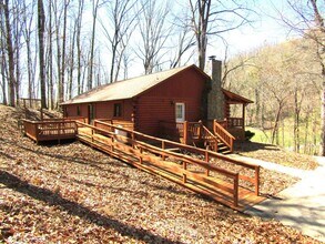 144 Hollow Timbers Dr in Gray, TN - Building Photo - Building Photo