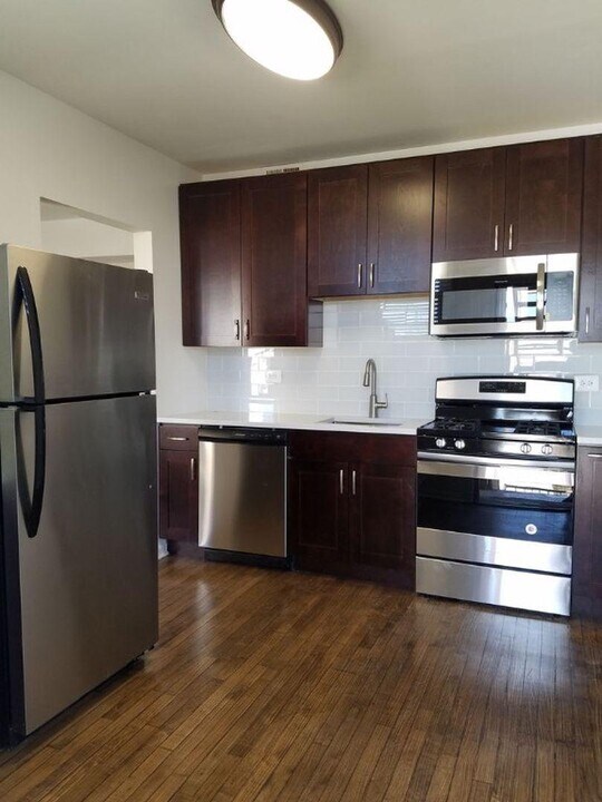 1501 N Kolin Ave in Chicago, IL - Building Photo